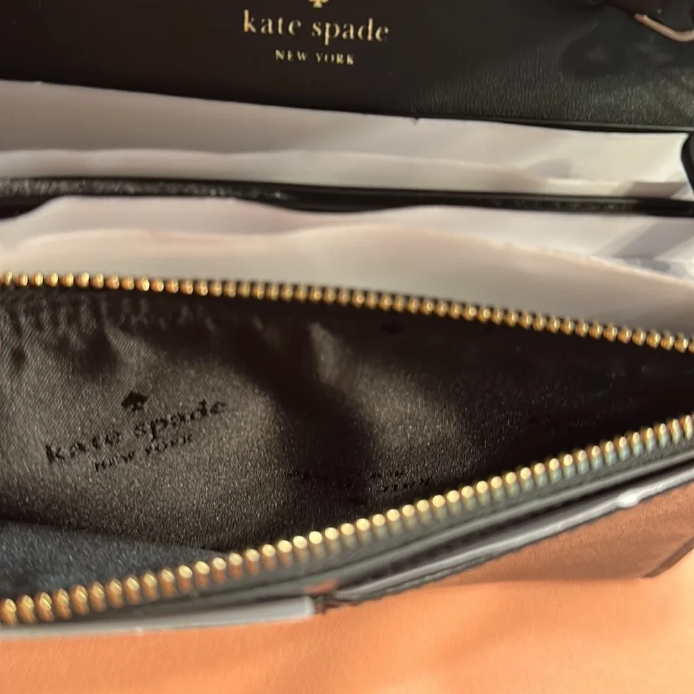 New Kate Spade leather handbag. Black. Dust Bag Included.